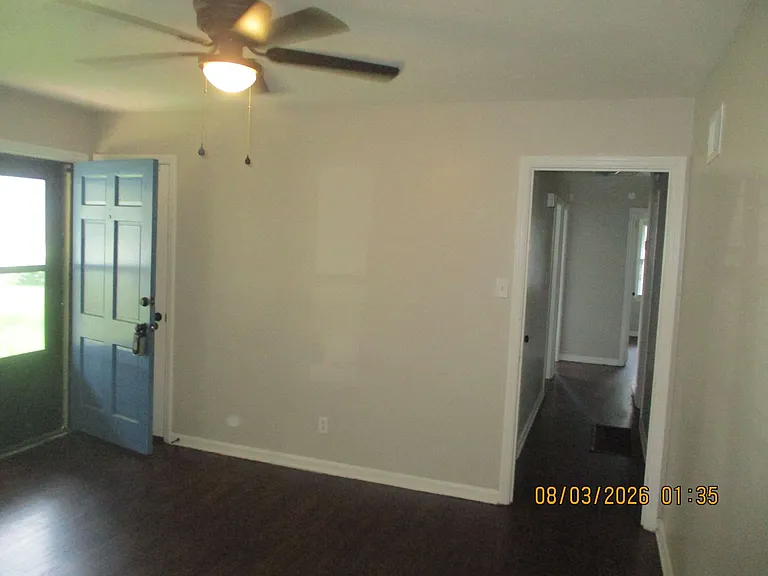 1925 W Whitney Ave — Photo 12