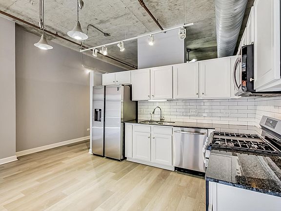 4th image of 849 N Franklin St Unit 519