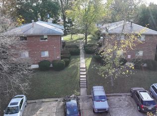 212 Lark Ave, Saint Louis, MO