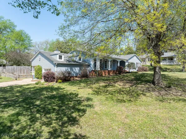 837 N Broadway Ave, Booneville, AR 72927