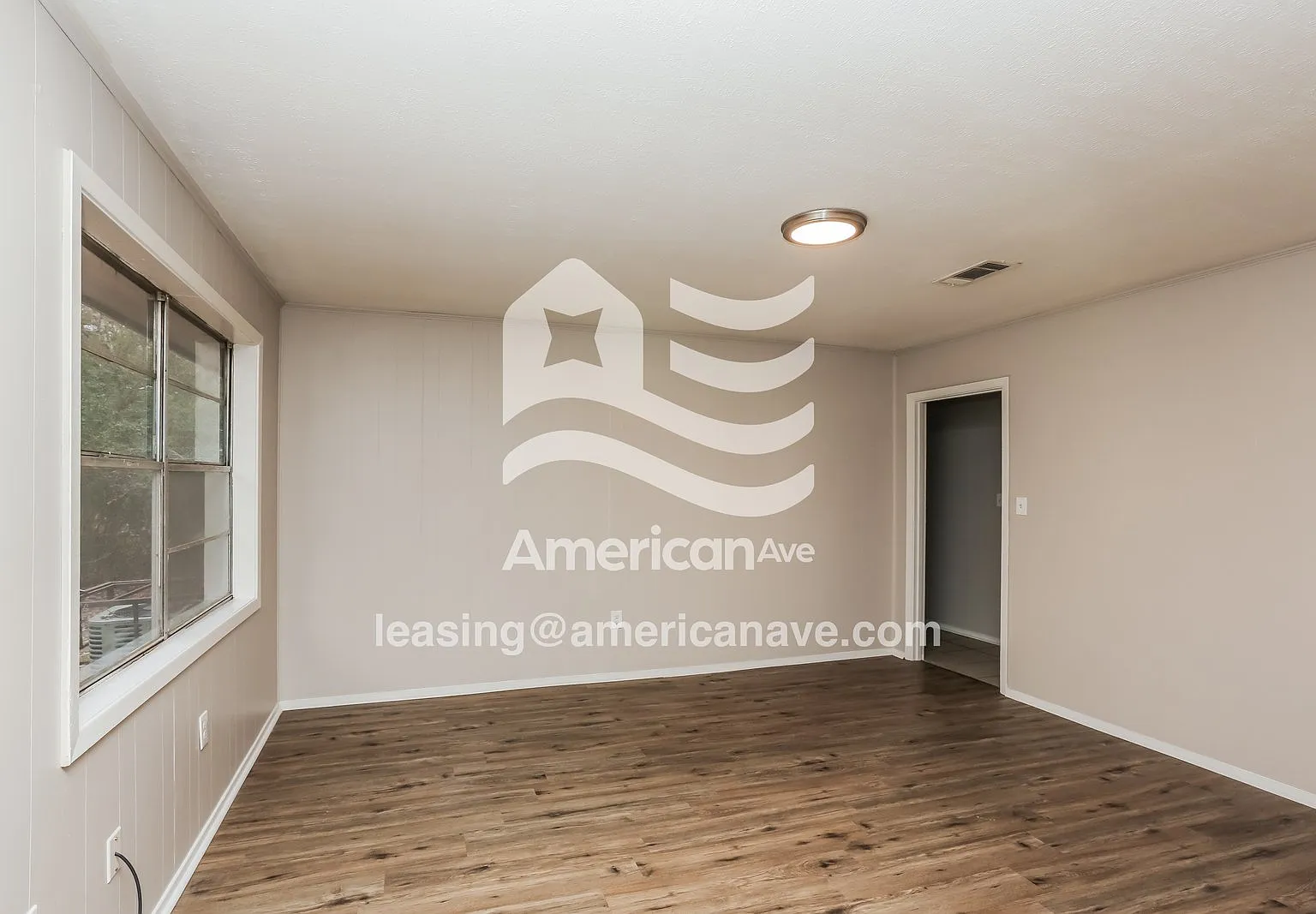 3 bed, 1.5 bath, 1270 sqft, $945 — Photo 4