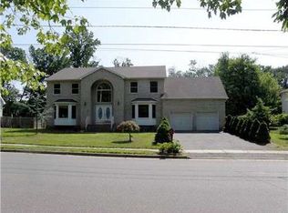 71 Harding Ave, Edison, NJ 08820