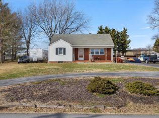 1082 Keezletown Rd, Weyers Cave, VA 24486