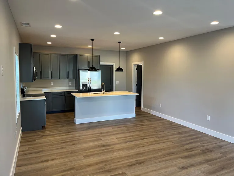 1224 N Madison St #A — Photo 11