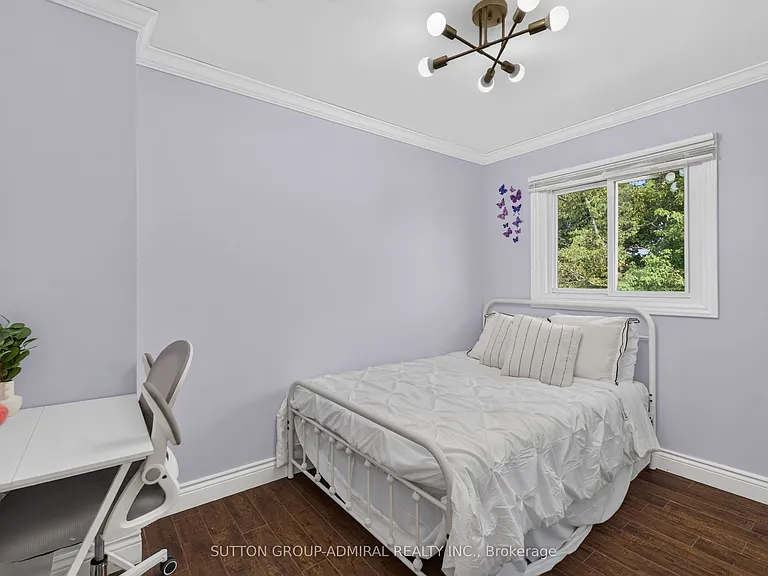 14 Mullis Cres — Photo 27