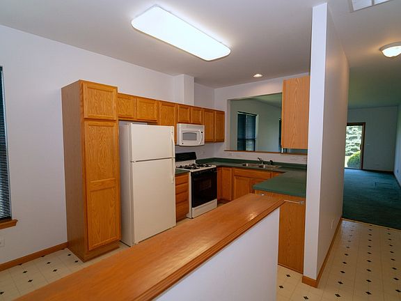 3rd image of 3404 Steeplechase Way