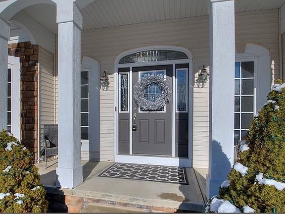2nd image of 10946 Quail Hollow Dr