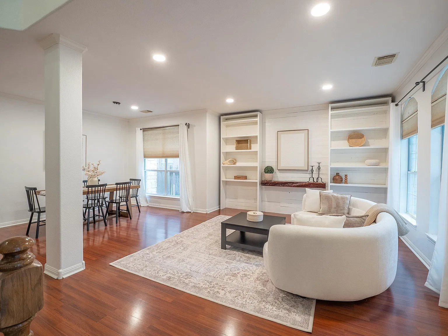 4 bed, 2.5 bath, 2808 sqft, $3,850 — Photo 3