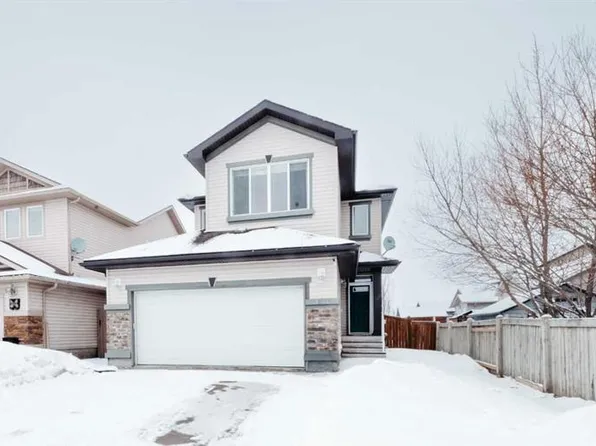 8522 E 102nd St, Grande Prairie, AB T8X 0V5