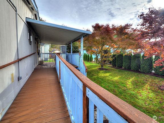 5th image of 16600 25th Avenue NE #129