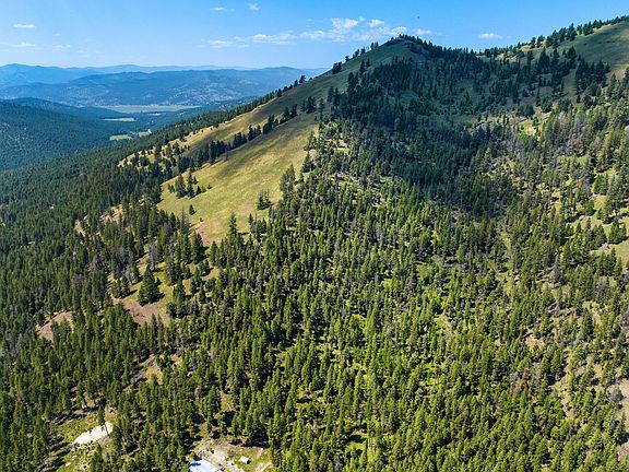 3rd image of 1805 Emmons Canyon Rd