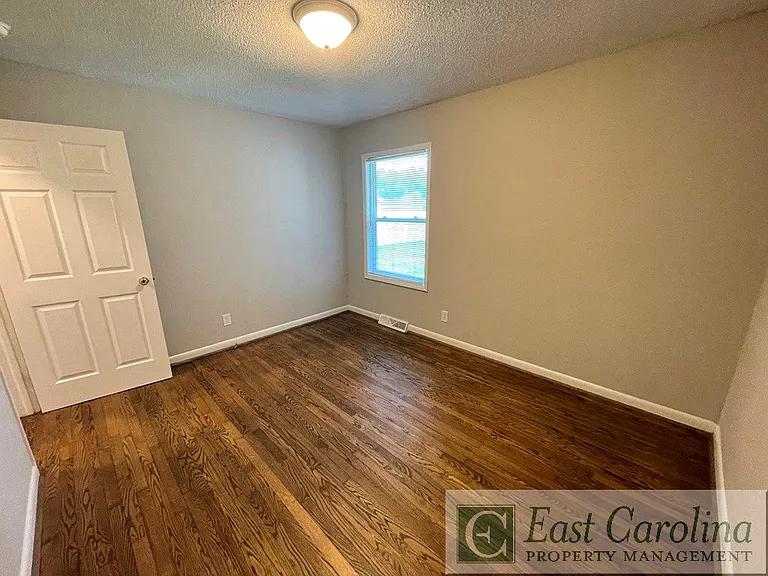 4148 Lee St #A — Photo 22