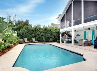 201 McIntosh Ave, Saint Simons Island, GA 31522