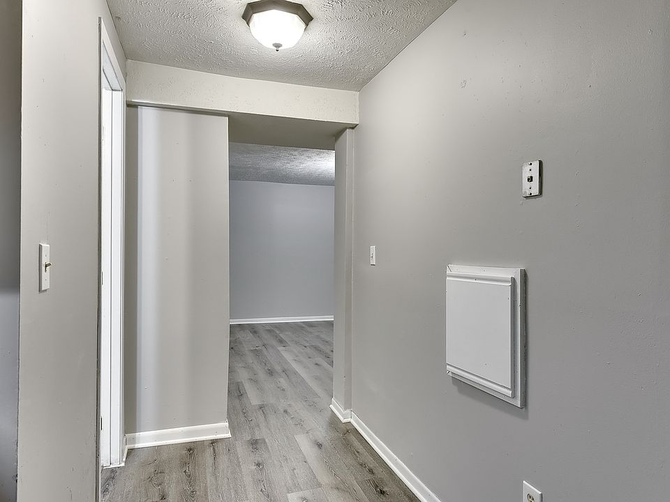 1st image of 3628 S 24th St #B2