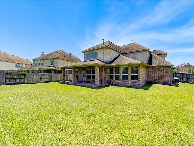 2415 Flowering Brook Ln — Photo 36