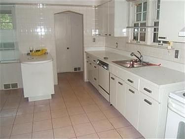 3rd image of 3005 W Belvoir Oval