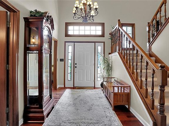 4th image of 206 Cheshire Cir