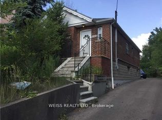 2925 Bathurst St, Toronto, ON