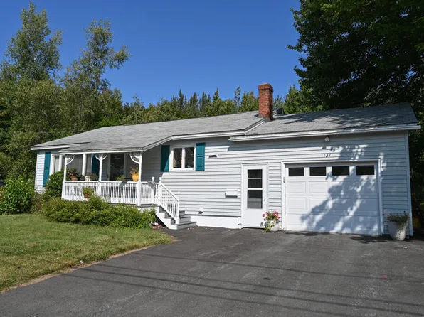 137 Dartmouth Street, Bangor, ME 04401