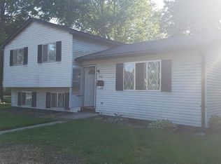 303 Clinton St, Romeo, MI 48065