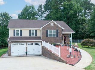 3111 Dry Ponds Rd, Granite Falls, NC 28630