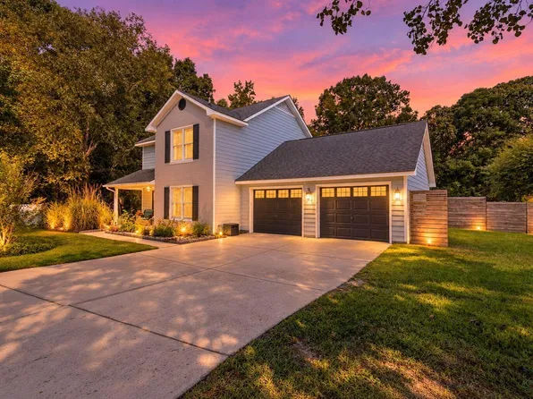 207 Oakview Dr, Raeford, NC 28376
