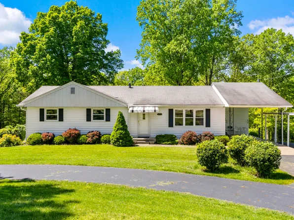 450 Dogwood Ln, West Liberty, KY 41472