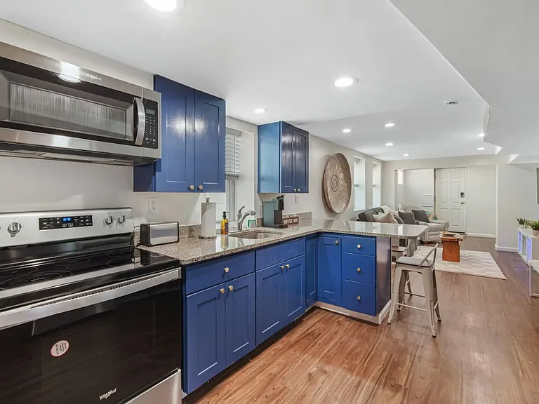 105 N New Haven Ave #1 — Photo 12
