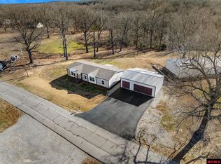 376 Pebblecreek Dr, Mountain Home, AR 72653