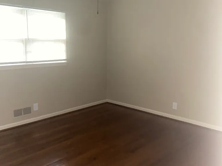 3947 Montclair Rd — Photo 9