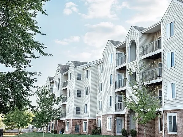 8385 Buttress Ln APT 302, Manassas, VA 20110