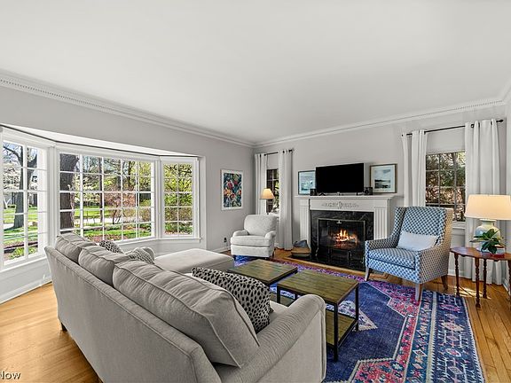 3rd image of 2674 Cranlyn Rd