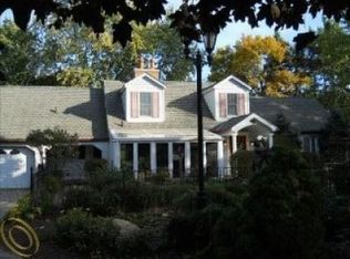 3994 Napier Rd, Canton, MI 48187