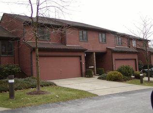 1102 Forest Edge Ct, Wexford, PA