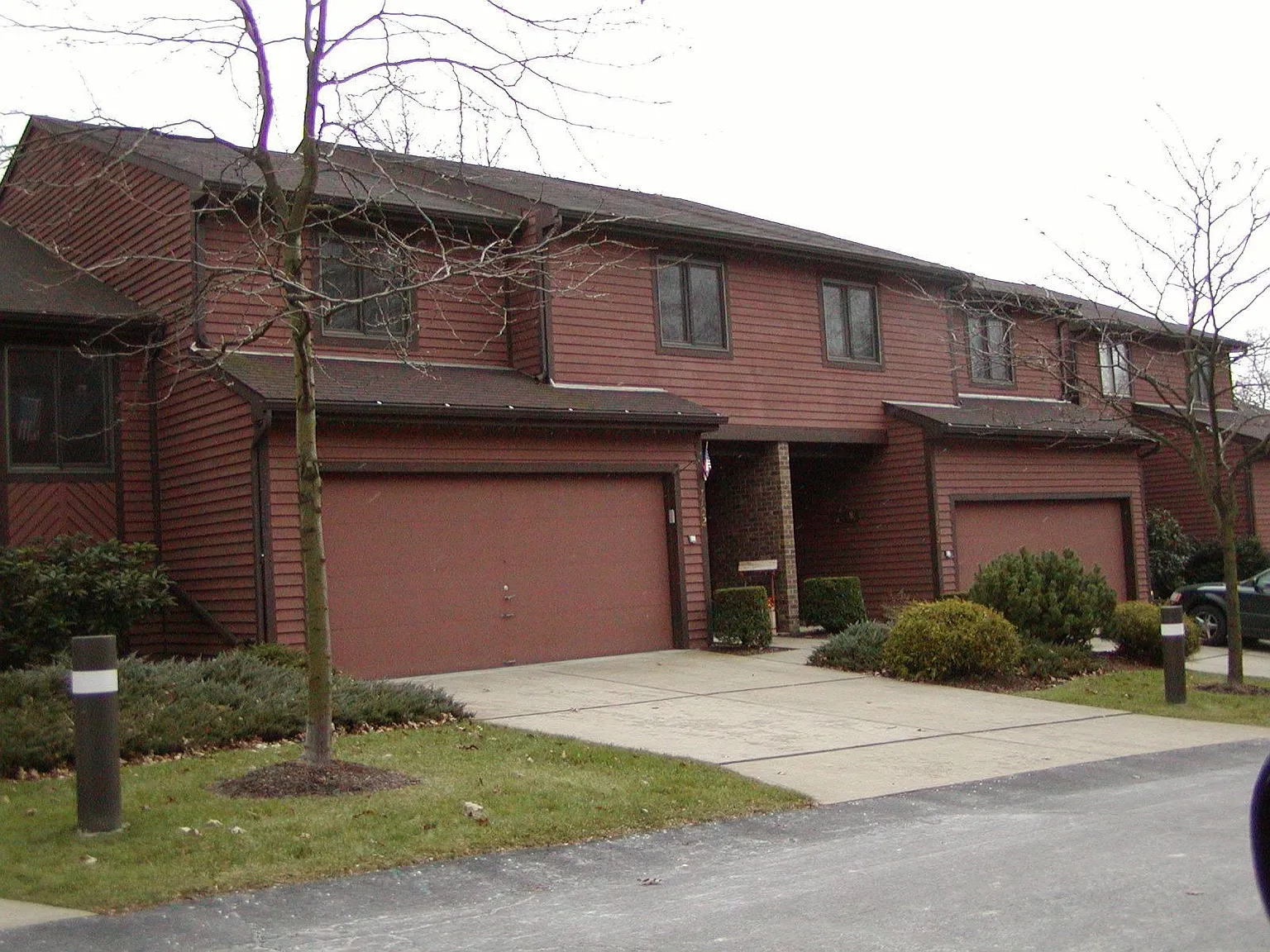 1102 Forest Edge Ct photo 1