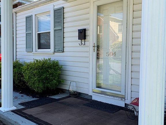2nd image of 504 Clift St