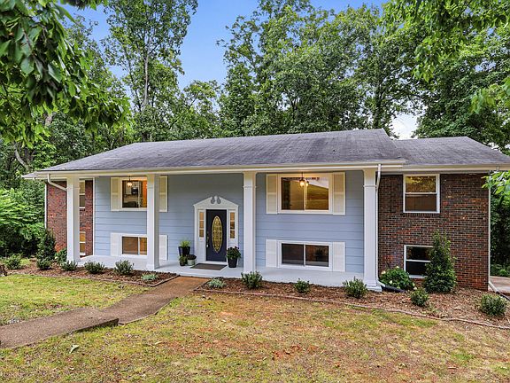 5th image of 2824 Ridgecrest Dr