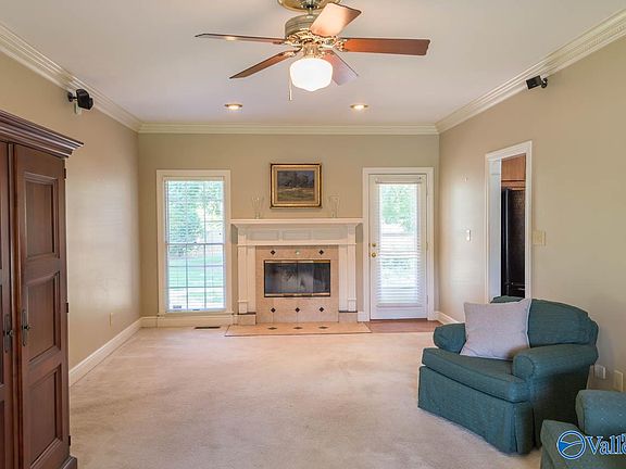 4th image of 603 Sunburst Cir SE