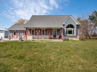 514 Cox Rd, Kansasville, WI 53139