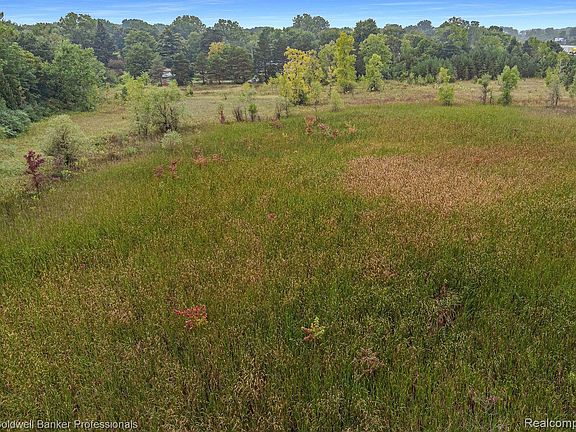 2nd image of 1001 S Vassar Rd