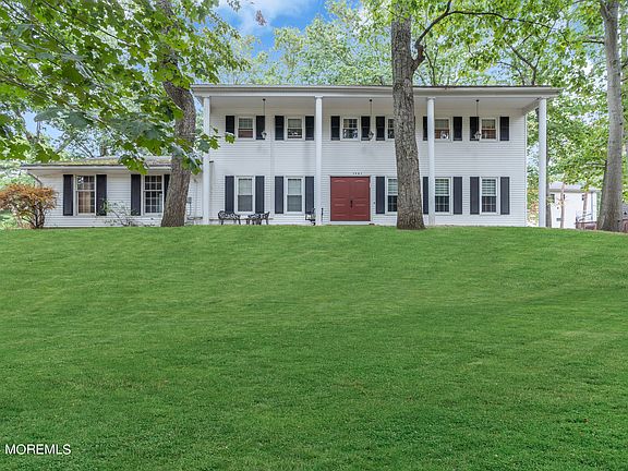 4th image of 1501 Arboretum Parkway