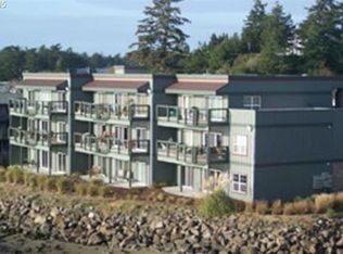 1220 Bay St #301, Florence, OR 97439