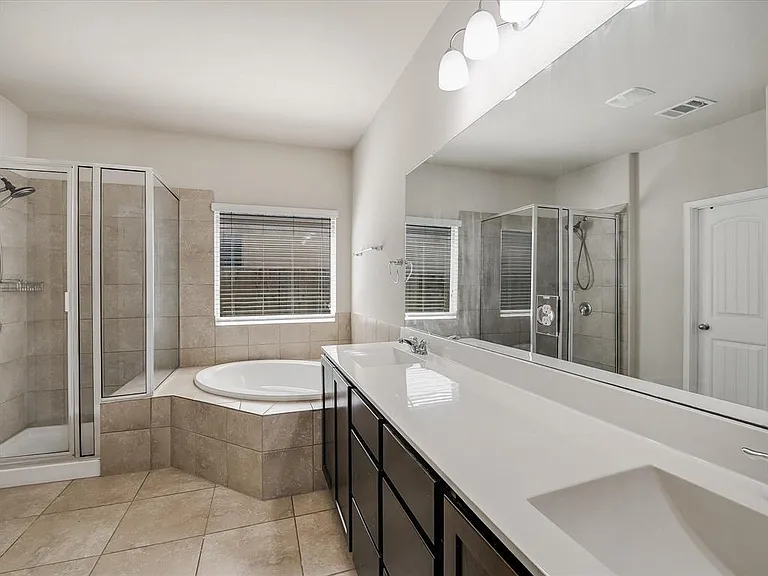141 Serrano St — Photo 10