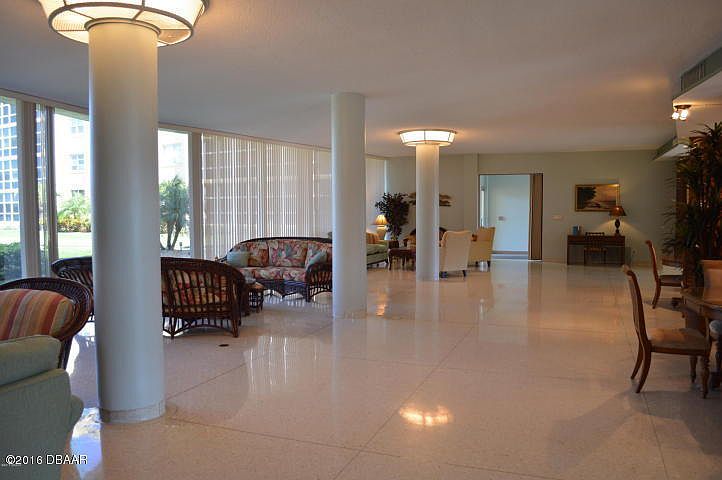 2nd image of 1224 S Peninsula Dr APT 211