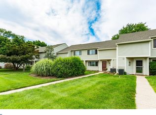 403 Heritage Dr, Harleysville, PA 19438