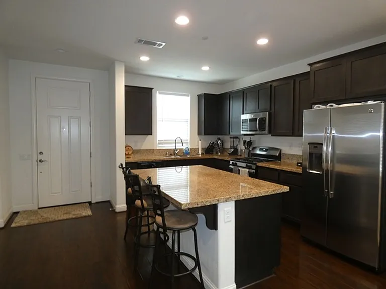 1973 Sterling Pl — Photo 3