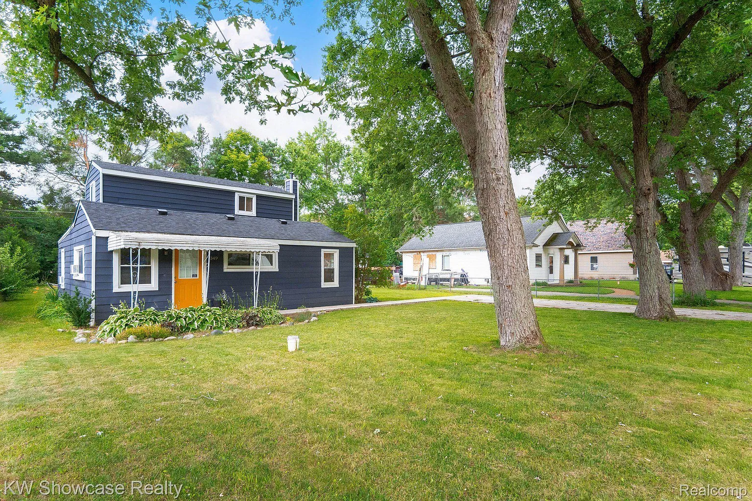 349 W Beechdale St photo 1