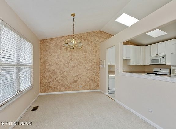 4th image of 9441 Fountain Point Cir #9441