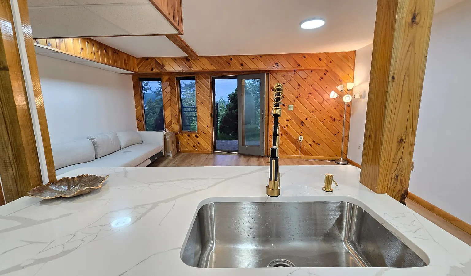 1 bed, 1000 sqft, $1,650 — Photo 3