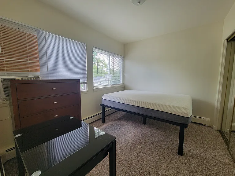 1127 Church St #6 — Photo 10